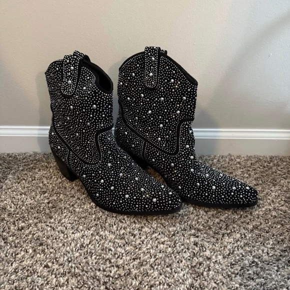 Women’s Black Rhinestone Cowboy Boots - Picture 1 of 1